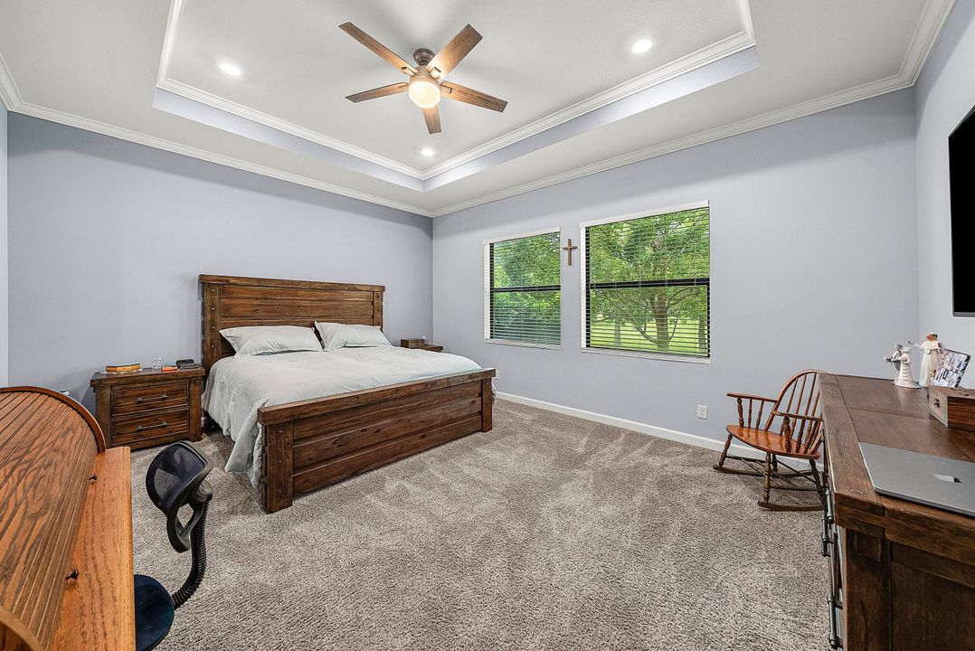 For Sale: $699,000 (3 beds, 3 baths, 2635 Square Feet)