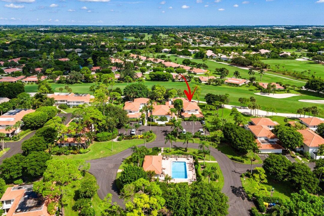 For Sale: $299,000 (1 beds, 1 baths, 1020 Square Feet)