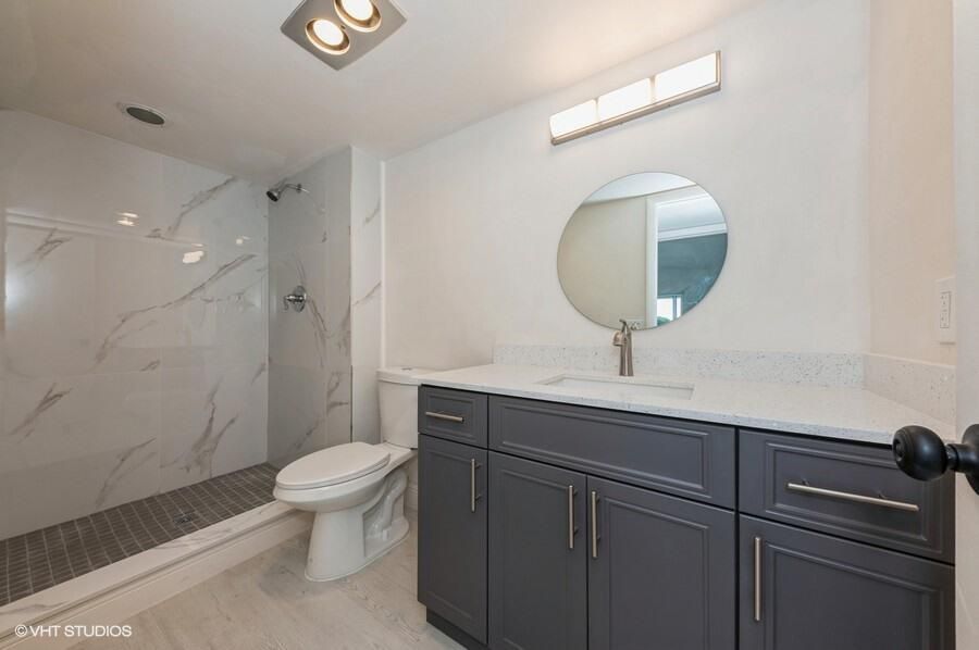 For Sale: $173,500 (2 beds, 2 baths, 874 Square Feet)