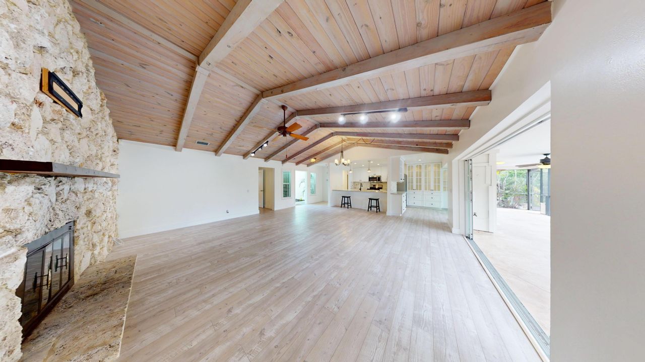 For Rent: $4,800 (3 beds, 3 baths, 1911 Square Feet)