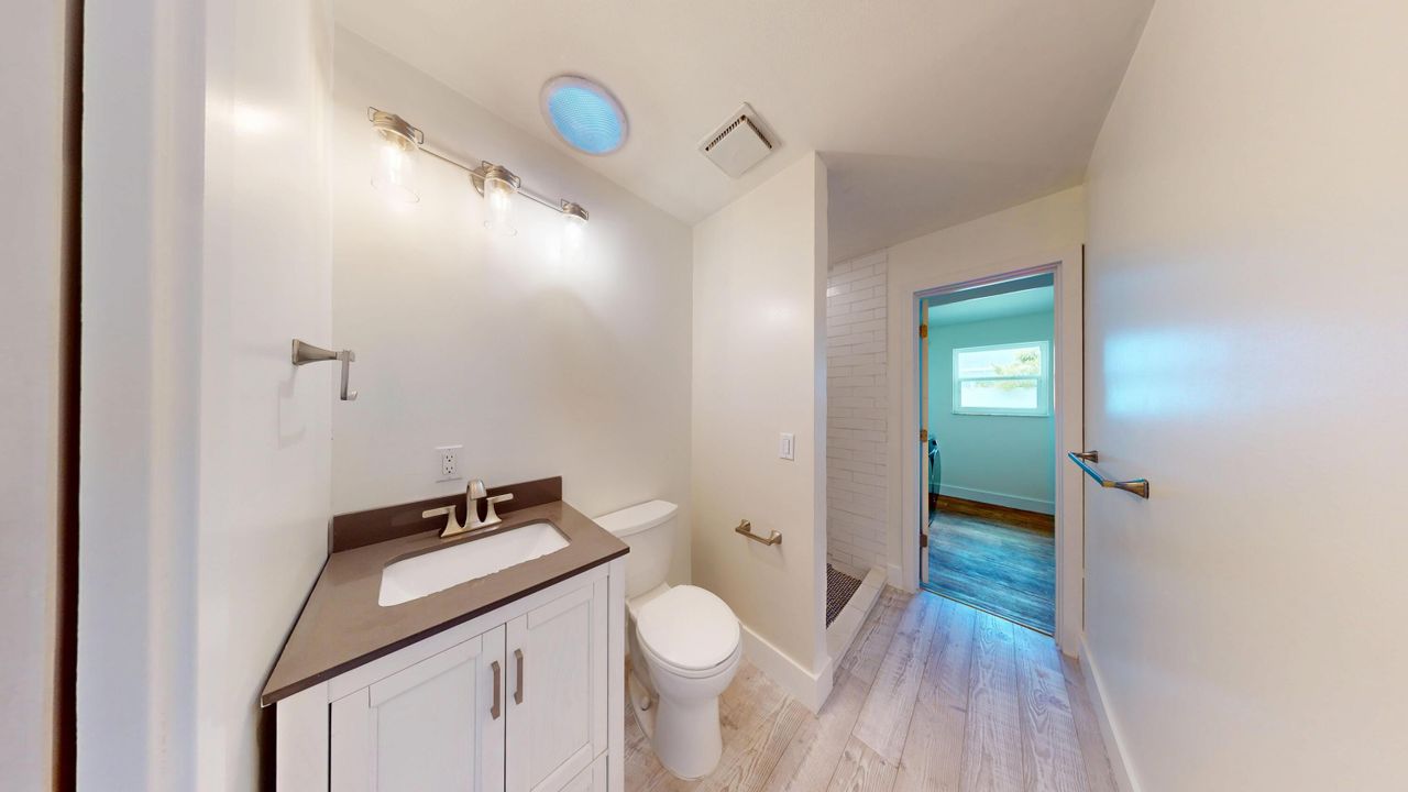 For Rent: $4,800 (3 beds, 3 baths, 1911 Square Feet)