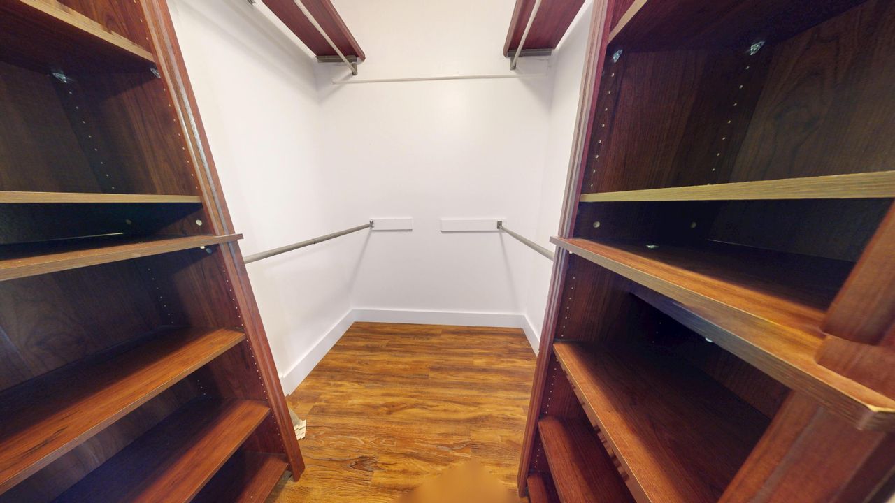 For Rent: $4,800 (3 beds, 3 baths, 1911 Square Feet)