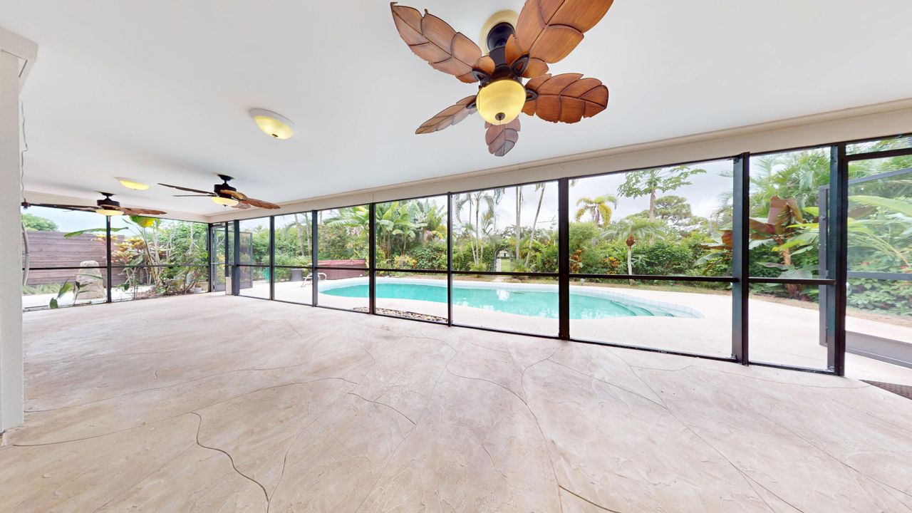 For Rent: $4,800 (3 beds, 3 baths, 1911 Square Feet)