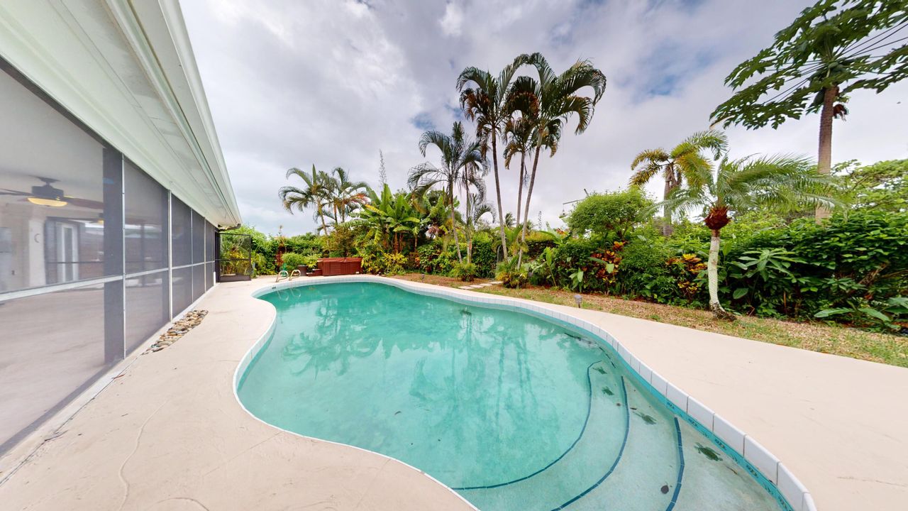 For Rent: $4,800 (3 beds, 3 baths, 1911 Square Feet)