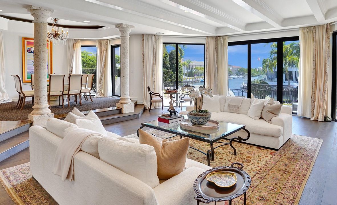 Active With Contract: $3,999,000 (4 beds, 4 baths, 4850 Square Feet)