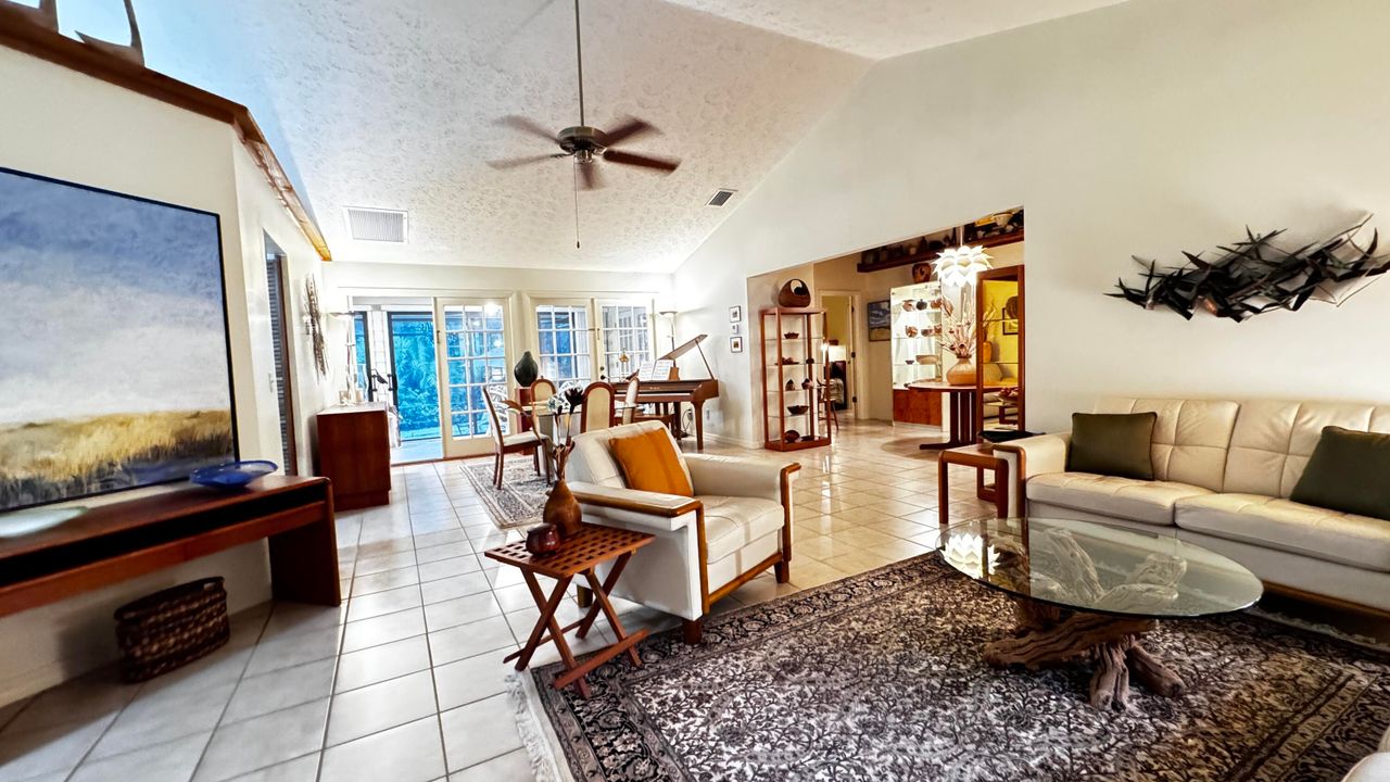 待售: $899,900 (3 贝兹, 2 浴室, 2103 平方英尺)