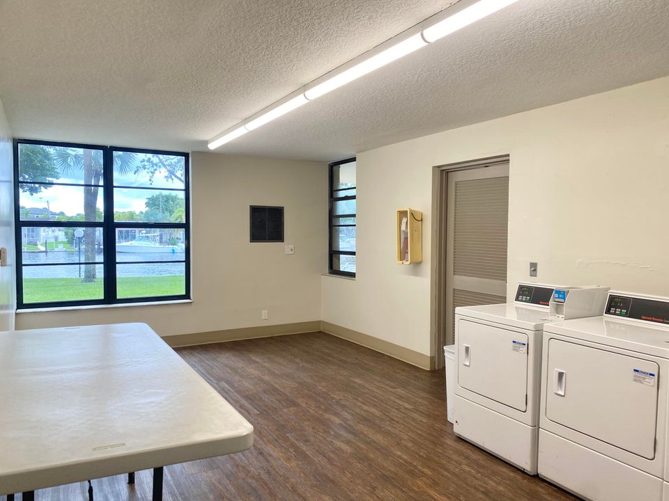 Activo con contrato: $2,500 (2 camas, 2 baños, 1130 Pies cuadrados)