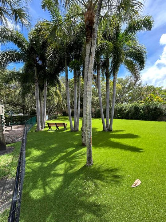 Active With Contract: $3,999,000 (4 beds, 4 baths, 4850 Square Feet)