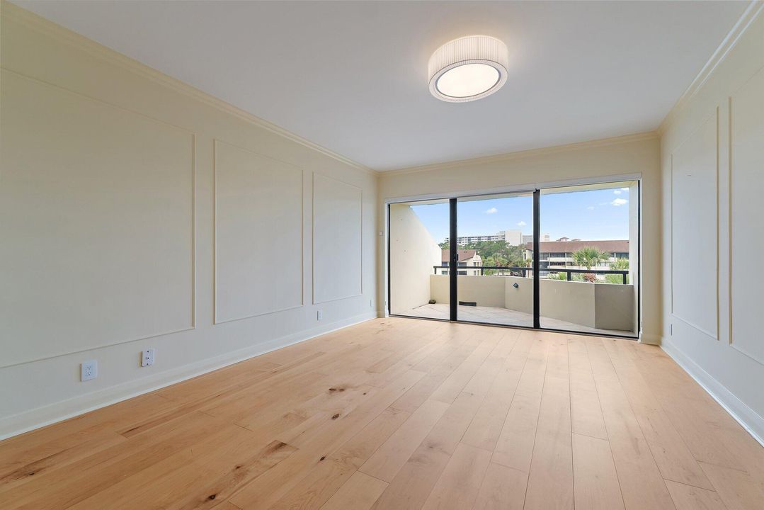 Activo con contrato: $1,250,000 (3 camas, 3 baños, 2772 Pies cuadrados)