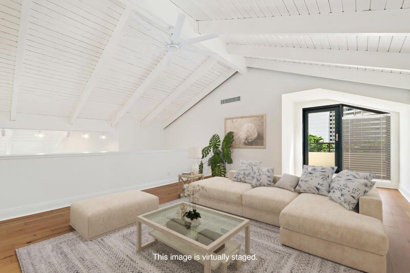 Activo con contrato: $1,250,000 (3 camas, 3 baños, 2772 Pies cuadrados)