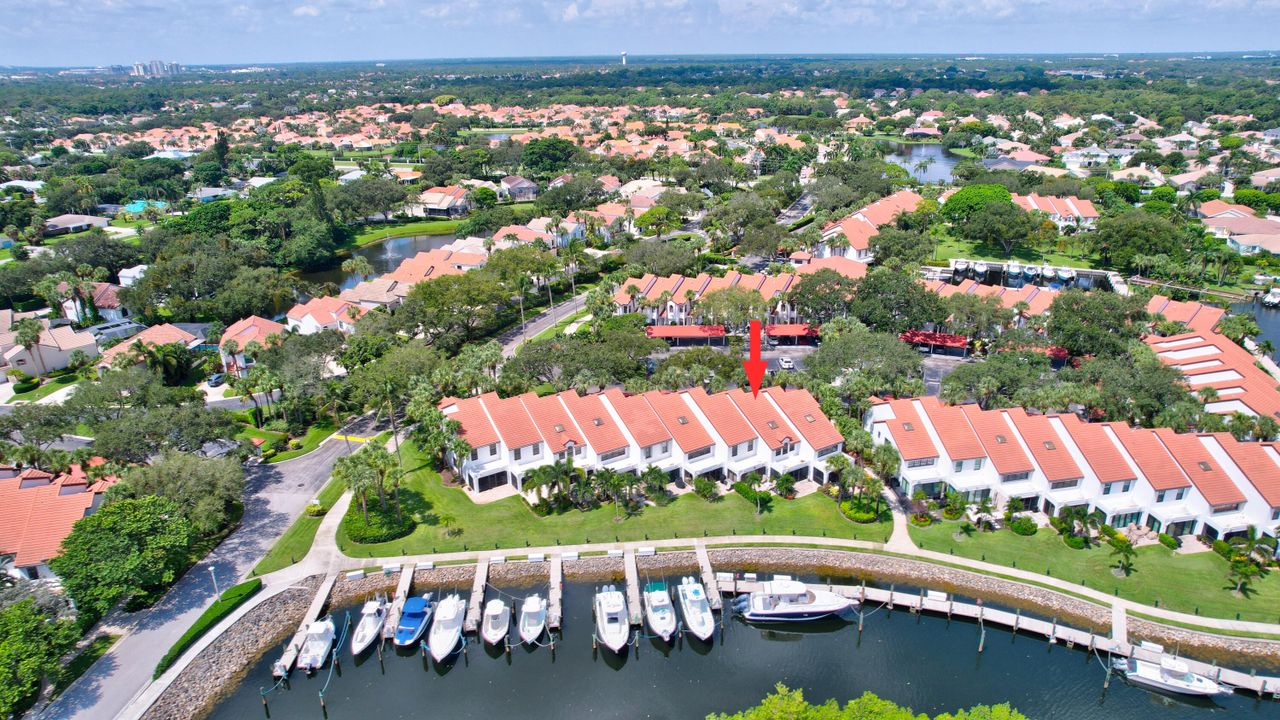 最近租的: $3,500 (3 贝兹, 2 浴室, 1431 平方英尺)