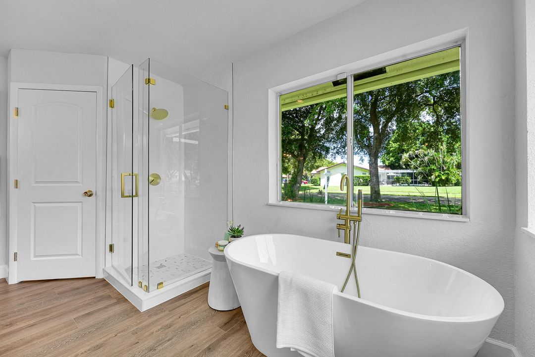 Activo con contrato: $699,900 (3 camas, 2 baños, 2256 Pies cuadrados)