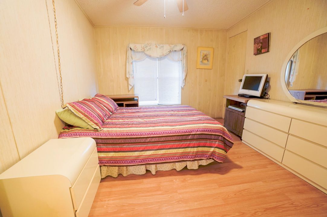 合同活跃: $100,000 (2 贝兹, 2 浴室, 1014 平方英尺)