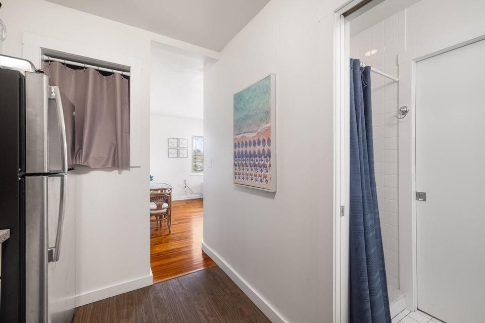 合同活跃: $1,699,000 (0 贝兹, 0 浴室, 4592 平方英尺)