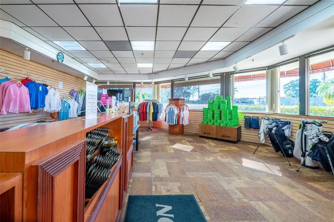 На продажу: $105,000 (2 спален, 2 ванн, 1170 Квадратных фут)