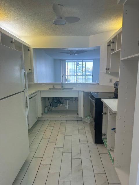 Под контрактом: $112,500 (2 спален, 2 ванн, 1215 Квадратных фут)