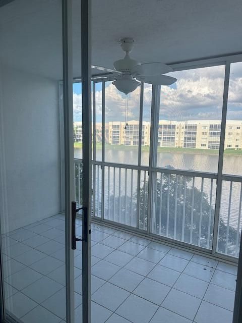 Под контрактом: $112,500 (2 спален, 2 ванн, 1215 Квадратных фут)