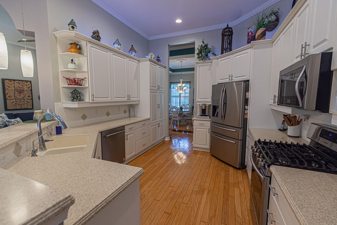 待售: $478,900 (3 贝兹, 2 浴室, 2545 平方英尺)