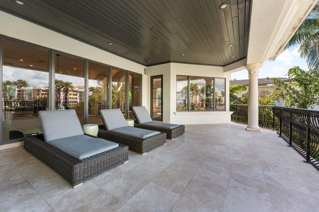 For Sale: $13,800,000 (6 beds, 7 baths, 9296 Square Feet)