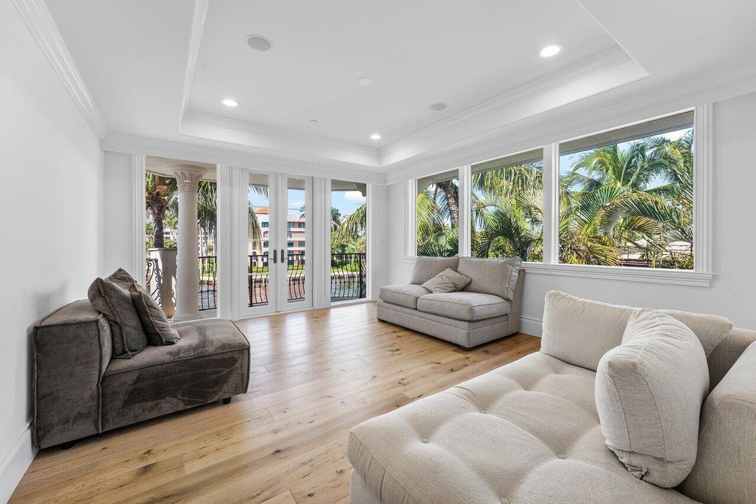 For Sale: $13,800,000 (6 beds, 7 baths, 9296 Square Feet)