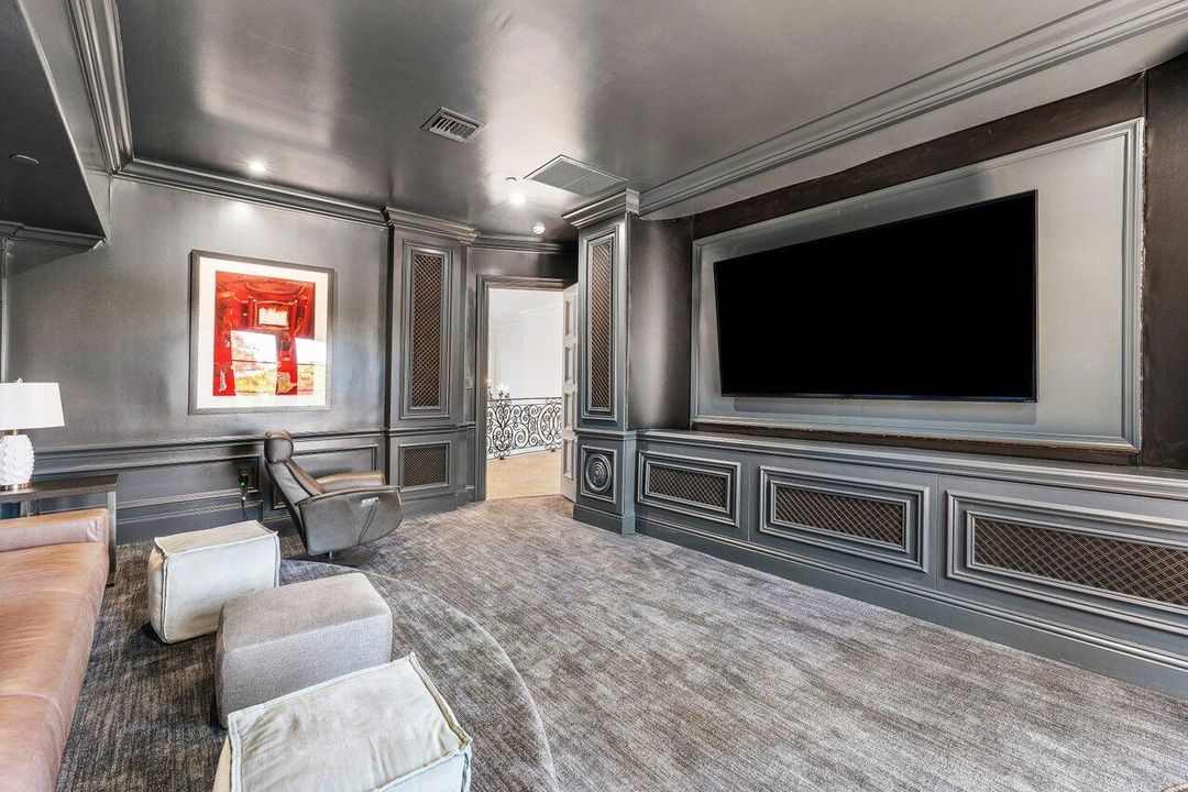 For Sale: $13,800,000 (6 beds, 7 baths, 9296 Square Feet)