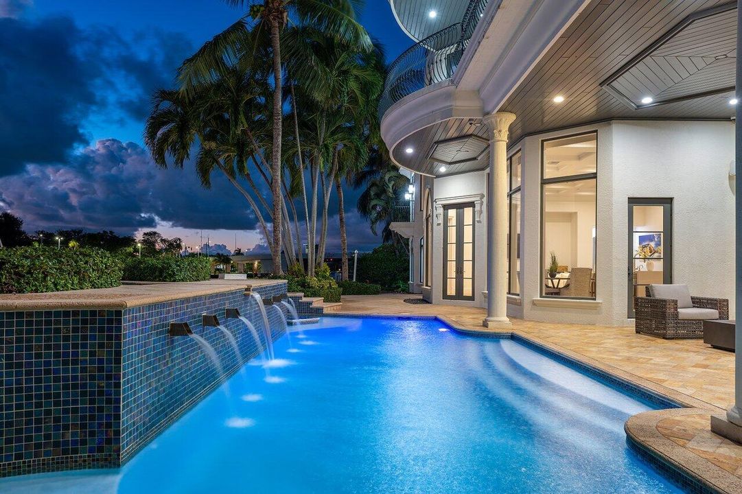 For Sale: $13,800,000 (6 beds, 7 baths, 9296 Square Feet)