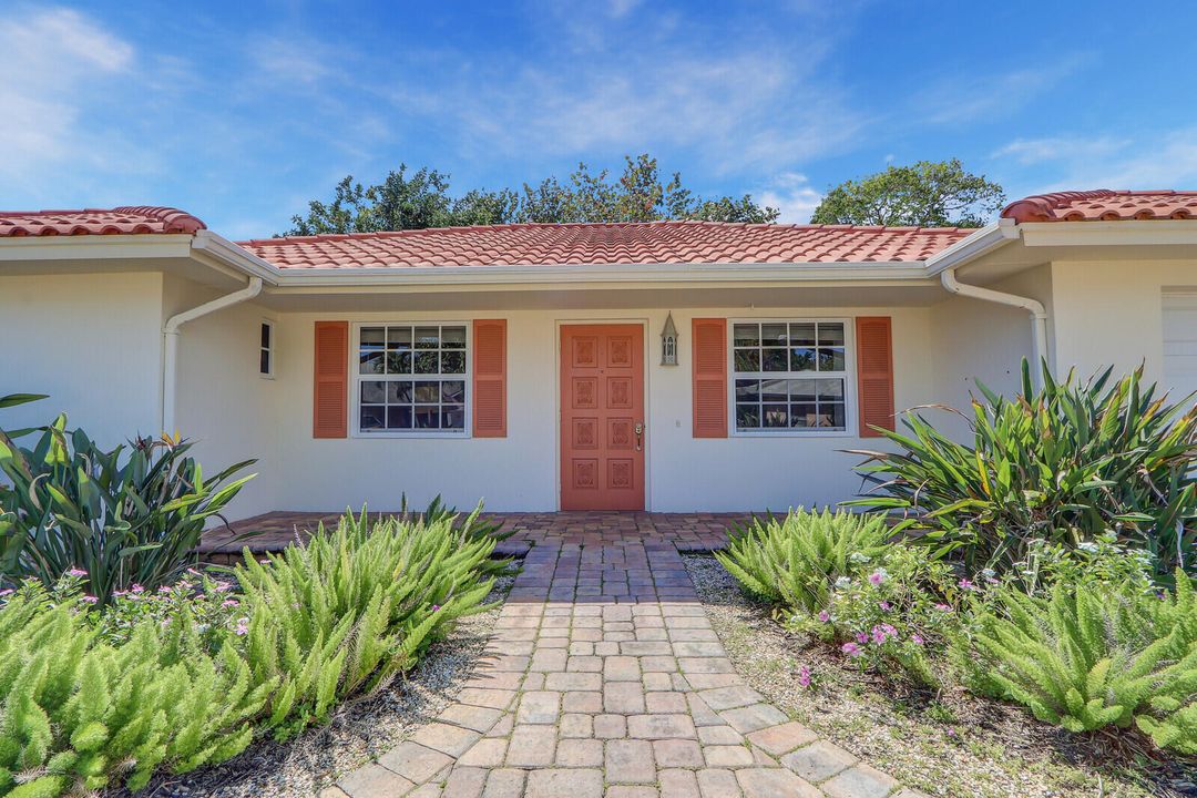 出租: $3,750 (3 贝兹, 2 浴室, 1476 平方英尺)