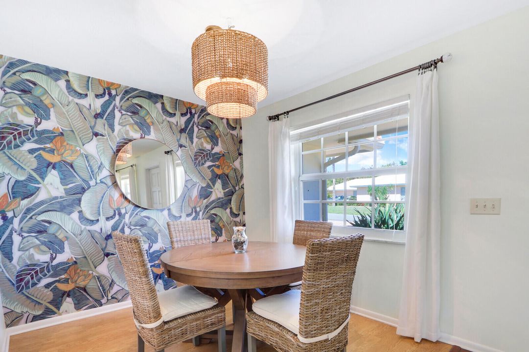 出租: $3,750 (3 贝兹, 2 浴室, 1476 平方英尺)