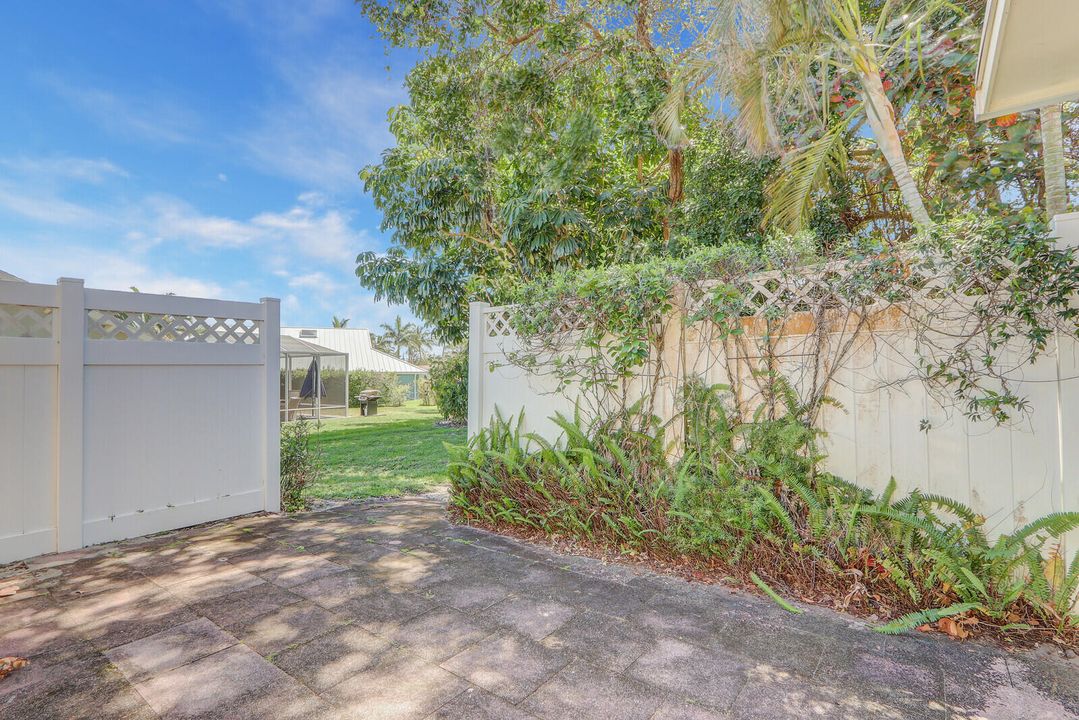 出租: $3,750 (3 贝兹, 2 浴室, 1476 平方英尺)