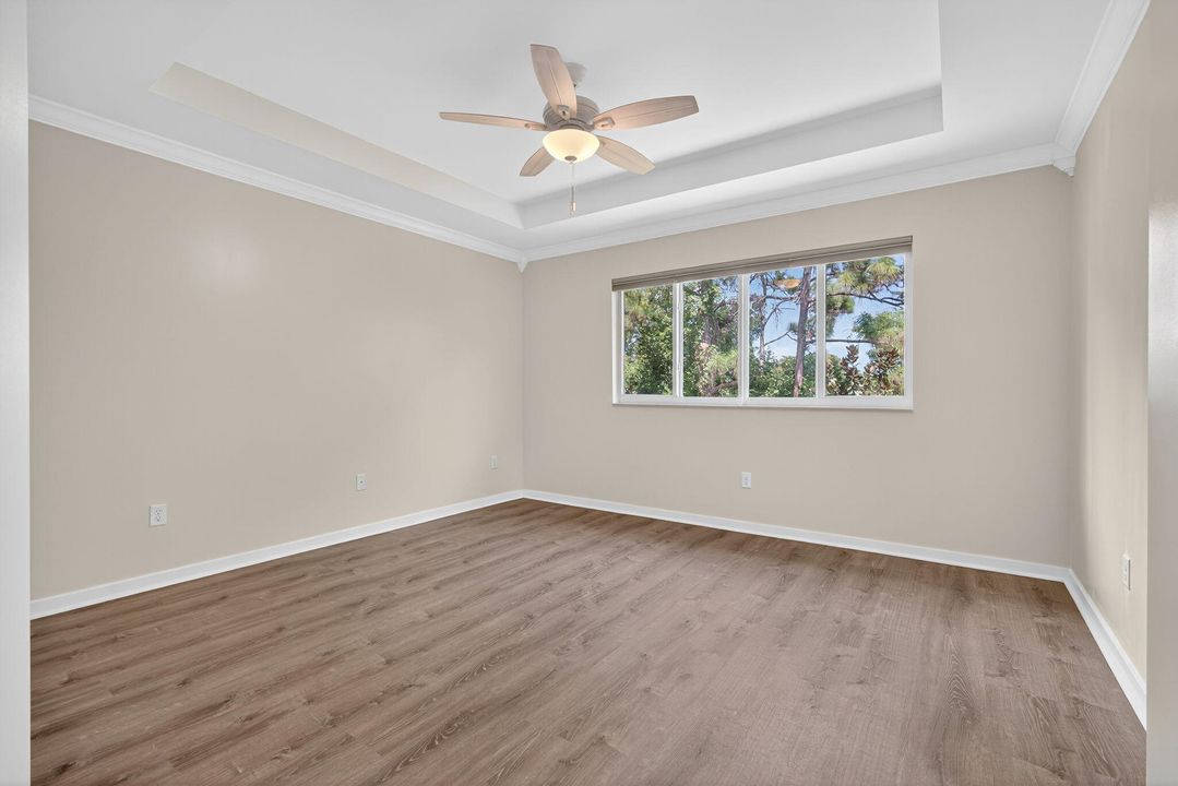 待售: $450,000 (4 贝兹, 3 浴室, 1904 平方英尺)