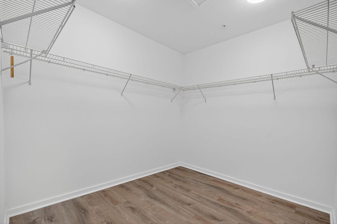 待售: $450,000 (4 贝兹, 3 浴室, 1904 平方英尺)