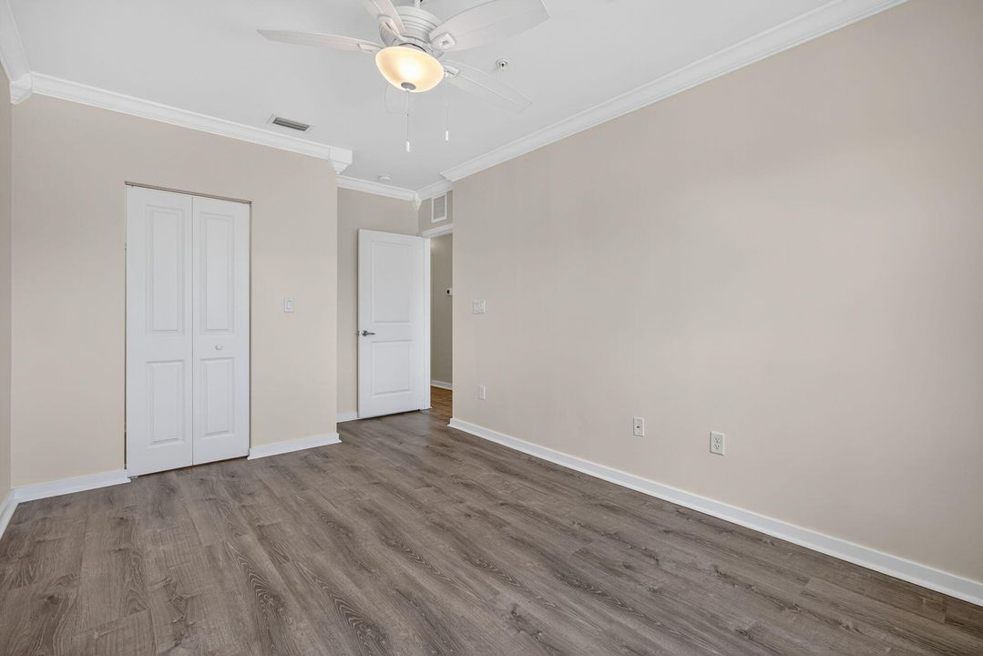 待售: $450,000 (4 贝兹, 3 浴室, 1904 平方英尺)