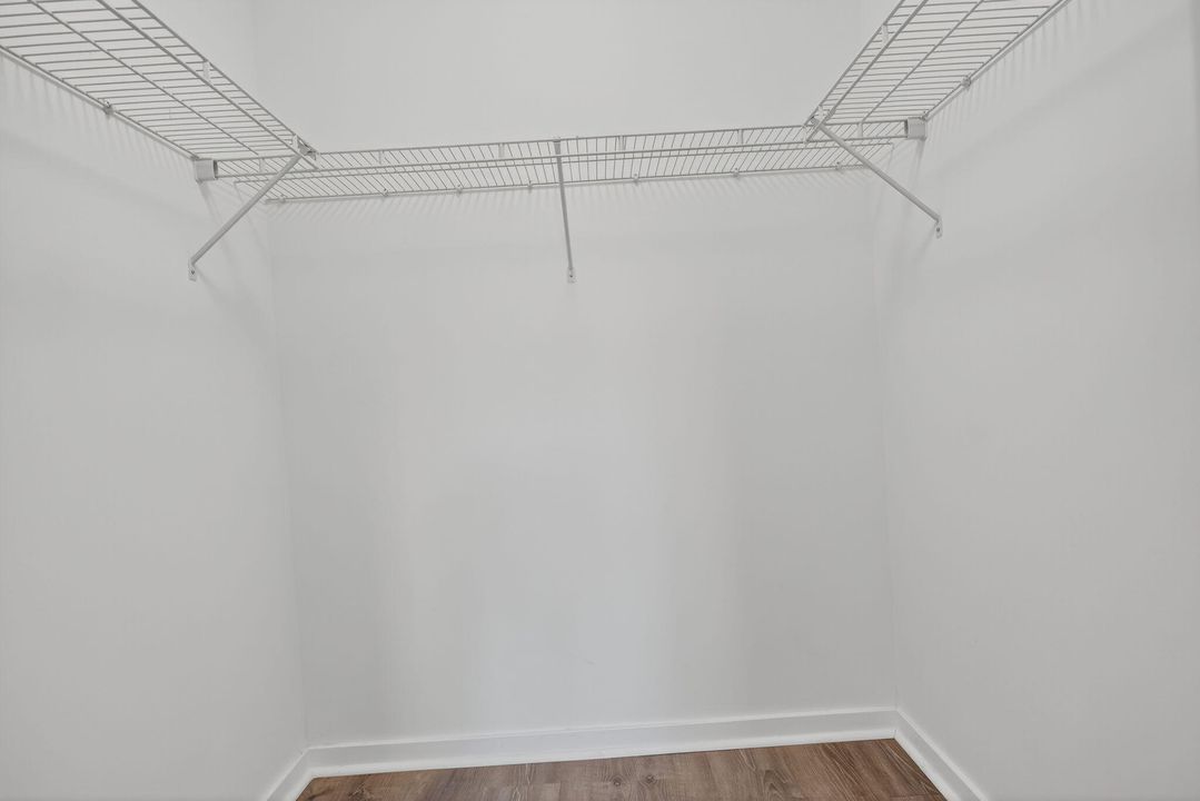 待售: $450,000 (4 贝兹, 3 浴室, 1904 平方英尺)