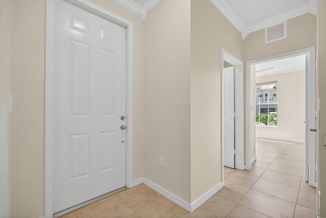 待售: $450,000 (4 贝兹, 3 浴室, 1904 平方英尺)