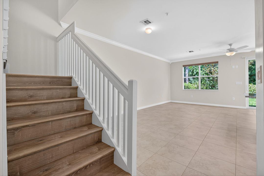 待售: $450,000 (4 贝兹, 3 浴室, 1904 平方英尺)