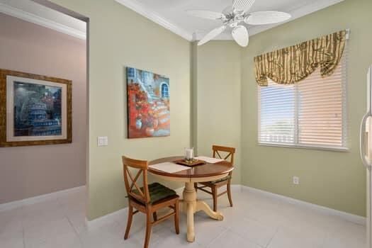 待售: $390,000 (2 贝兹, 2 浴室, 1989 平方英尺)