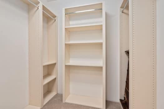 待售: $390,000 (2 贝兹, 2 浴室, 1989 平方英尺)