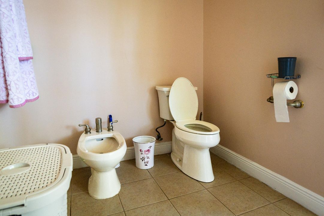 For Sale: $775,000 (4 beds, 3 baths, 3113 Square Feet)