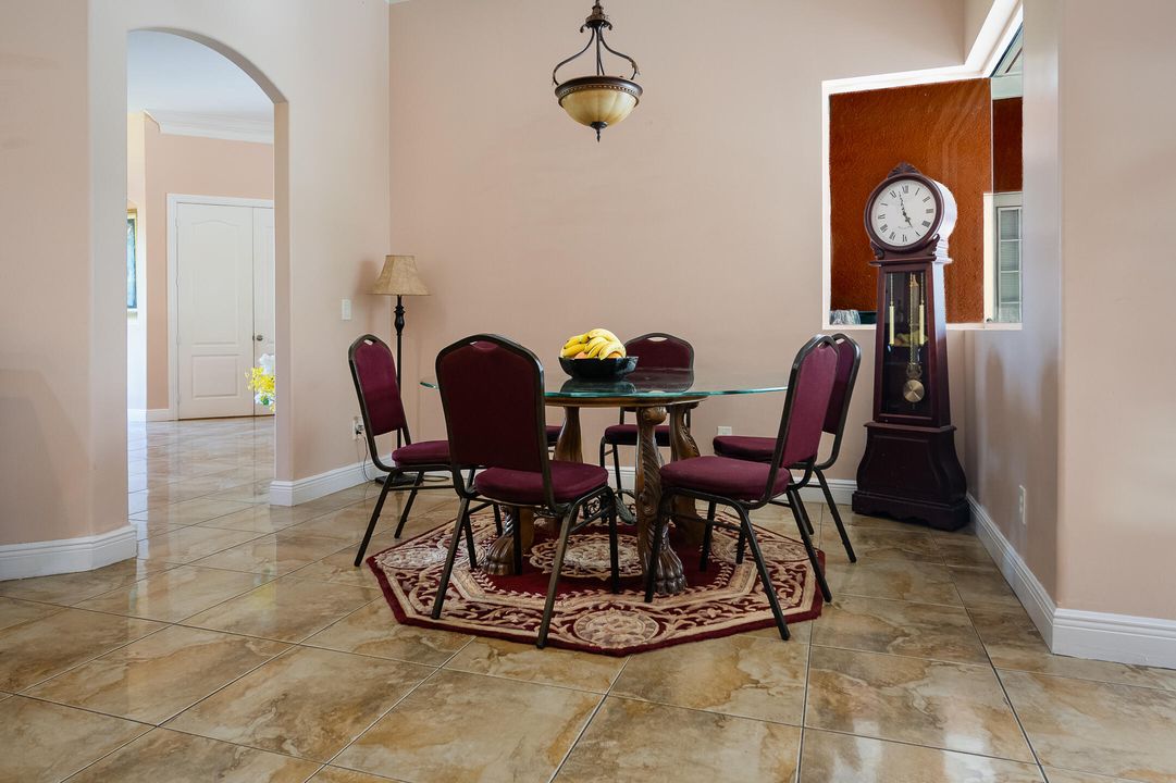 For Sale: $775,000 (4 beds, 3 baths, 3113 Square Feet)