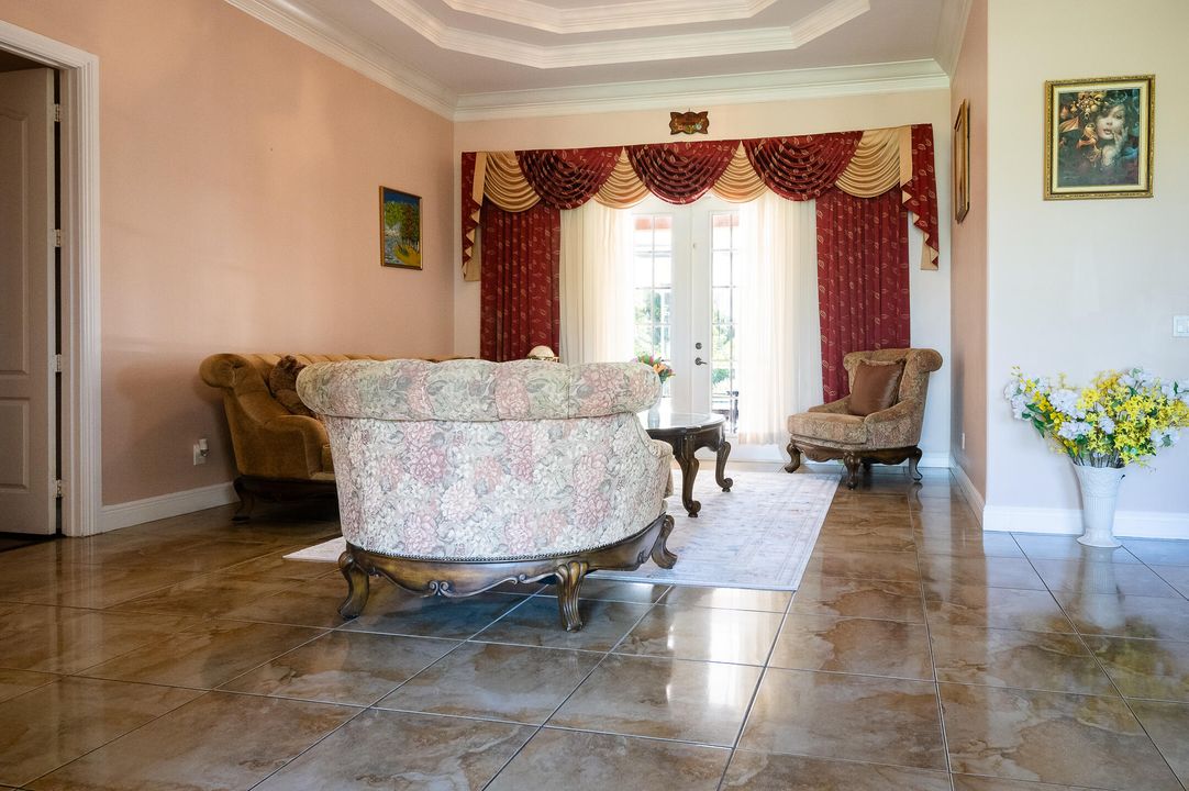 For Sale: $775,000 (4 beds, 3 baths, 3113 Square Feet)