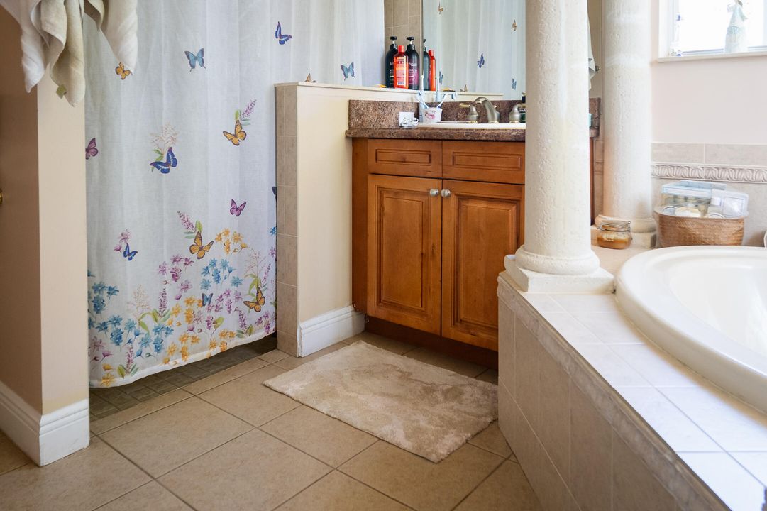 For Sale: $775,000 (4 beds, 3 baths, 3113 Square Feet)