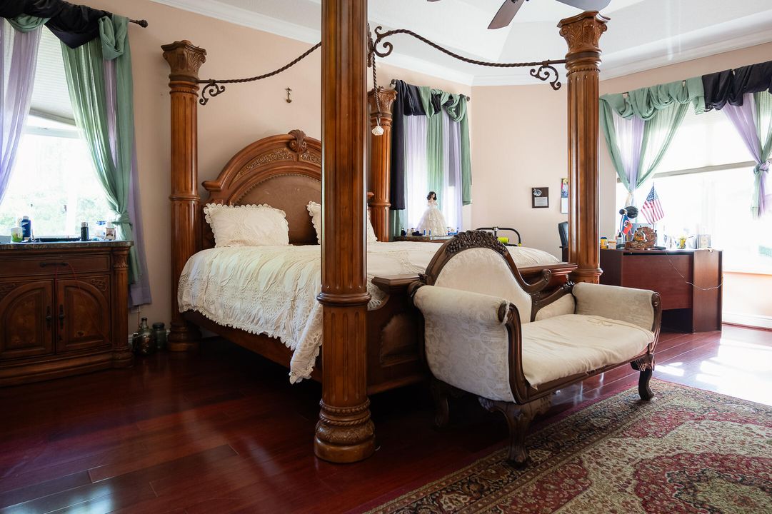 For Sale: $775,000 (4 beds, 3 baths, 3113 Square Feet)