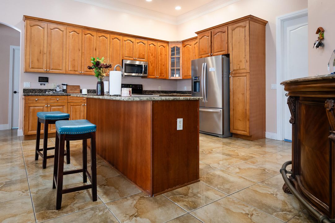 For Sale: $775,000 (4 beds, 3 baths, 3113 Square Feet)