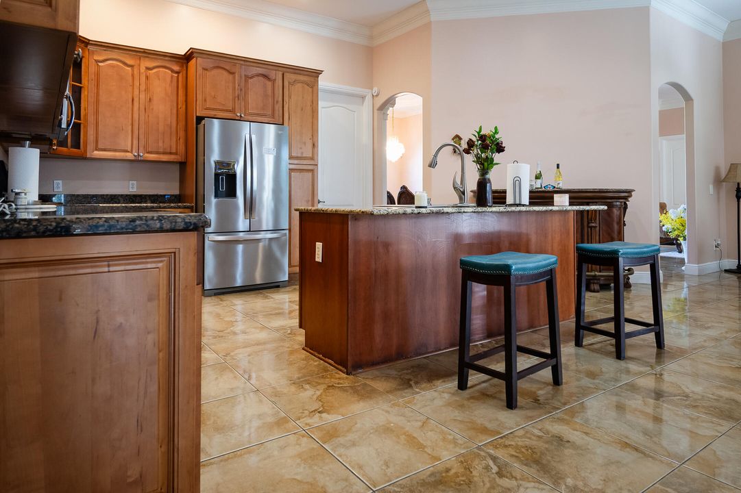 For Sale: $775,000 (4 beds, 3 baths, 3113 Square Feet)