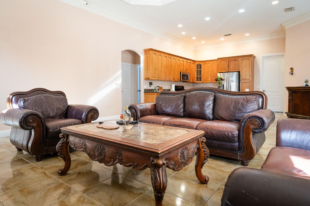 For Sale: $775,000 (4 beds, 3 baths, 3113 Square Feet)