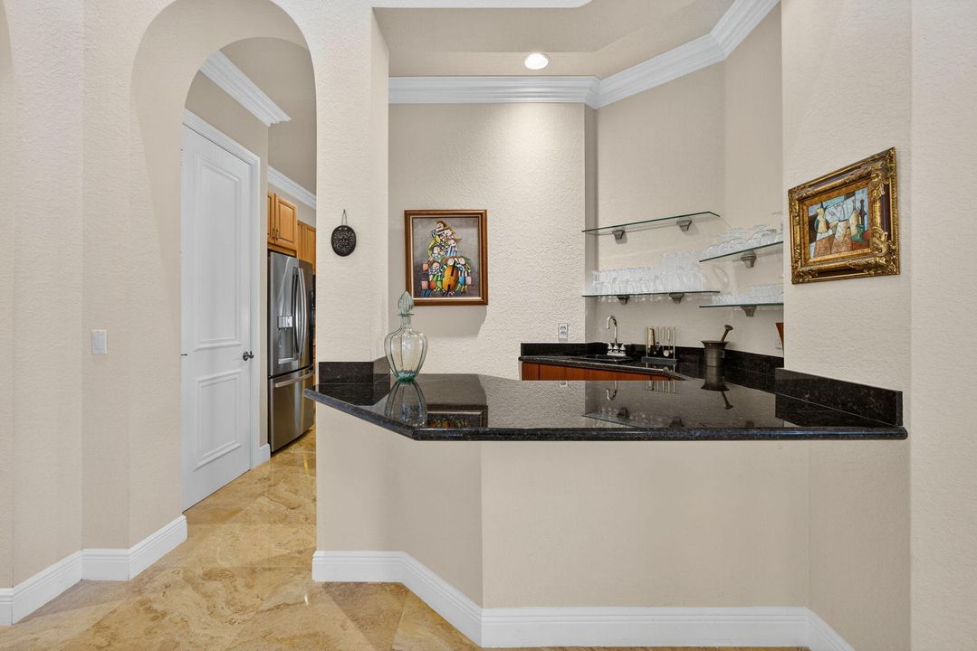 待售: $1,375,000 (5 贝兹, 4 浴室, 4410 平方英尺)