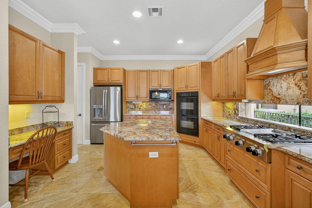 待售: $1,375,000 (5 贝兹, 4 浴室, 4410 平方英尺)