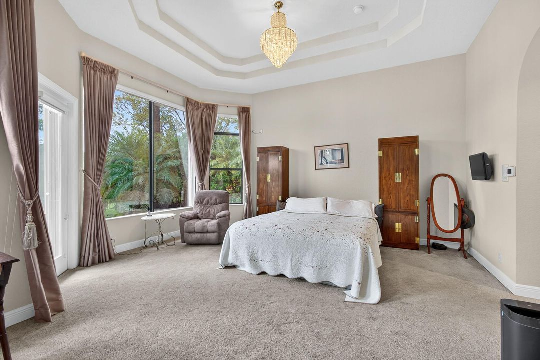 待售: $1,375,000 (5 贝兹, 4 浴室, 4410 平方英尺)