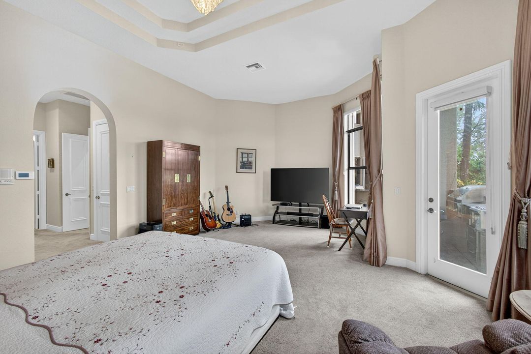 待售: $1,375,000 (5 贝兹, 4 浴室, 4410 平方英尺)