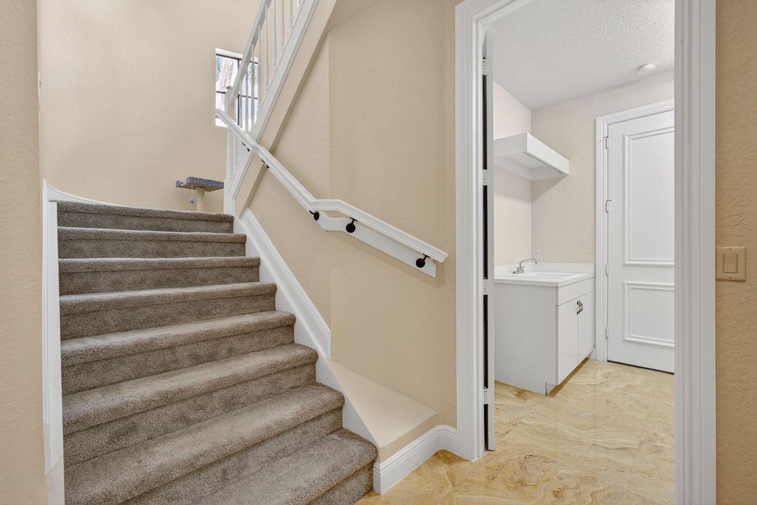 待售: $1,375,000 (5 贝兹, 4 浴室, 4410 平方英尺)